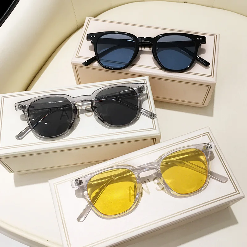 Klasyczne, kwadratowe, szare o – Designer Sunglasses recenzja i cena